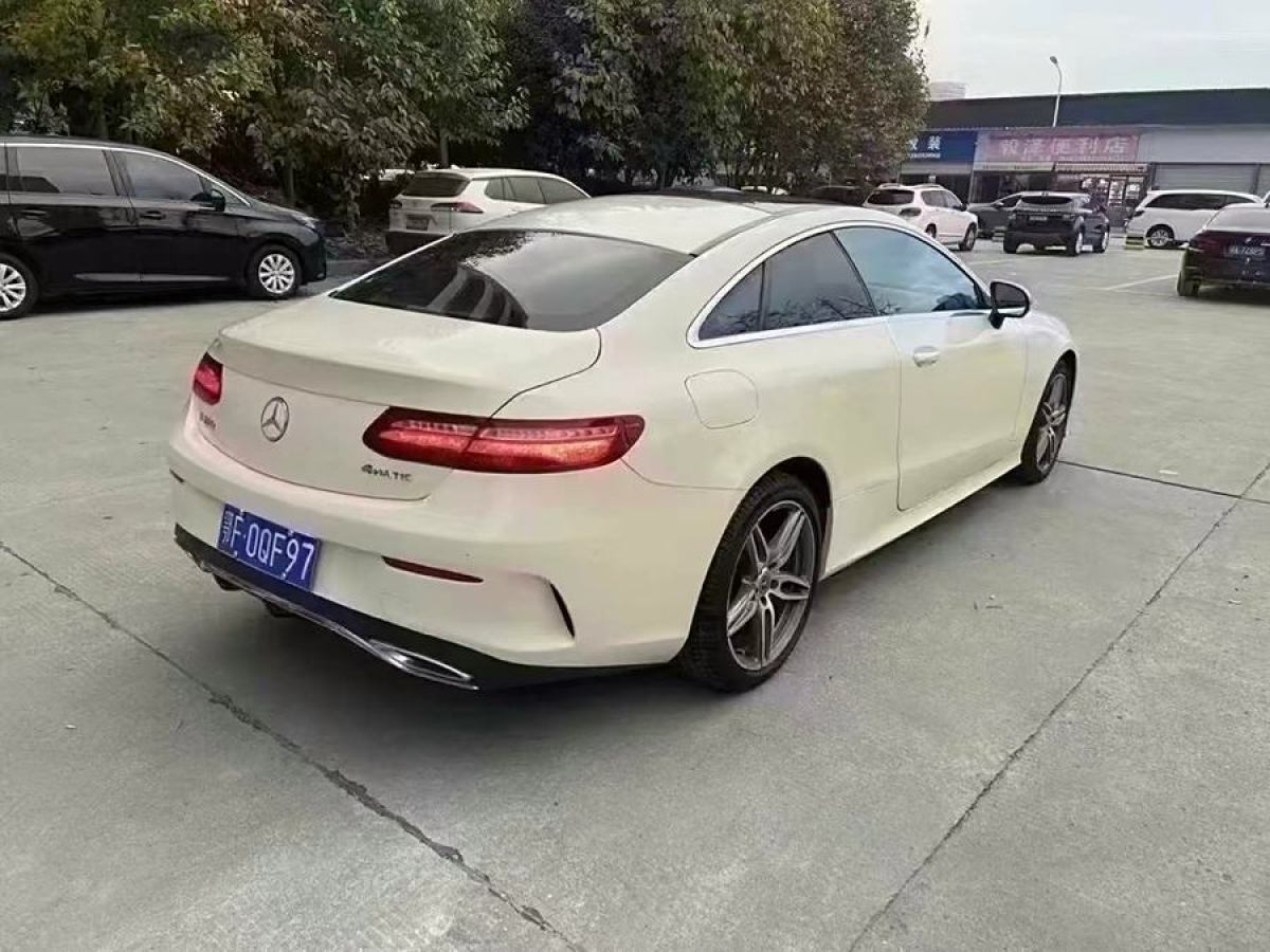 2017年7月奔馳 奔馳E級  2017款 E 200 4MATIC 轎跑車