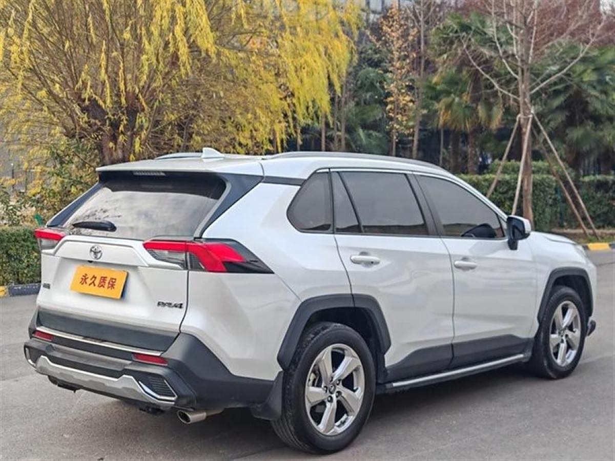 豐田 RAV4榮放  2021款 2.0L CVT兩驅(qū)風(fēng)尚PLUS版圖片