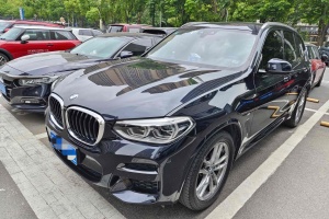 寶馬X3 寶馬  xDrive25i M運(yùn)動(dòng)套裝