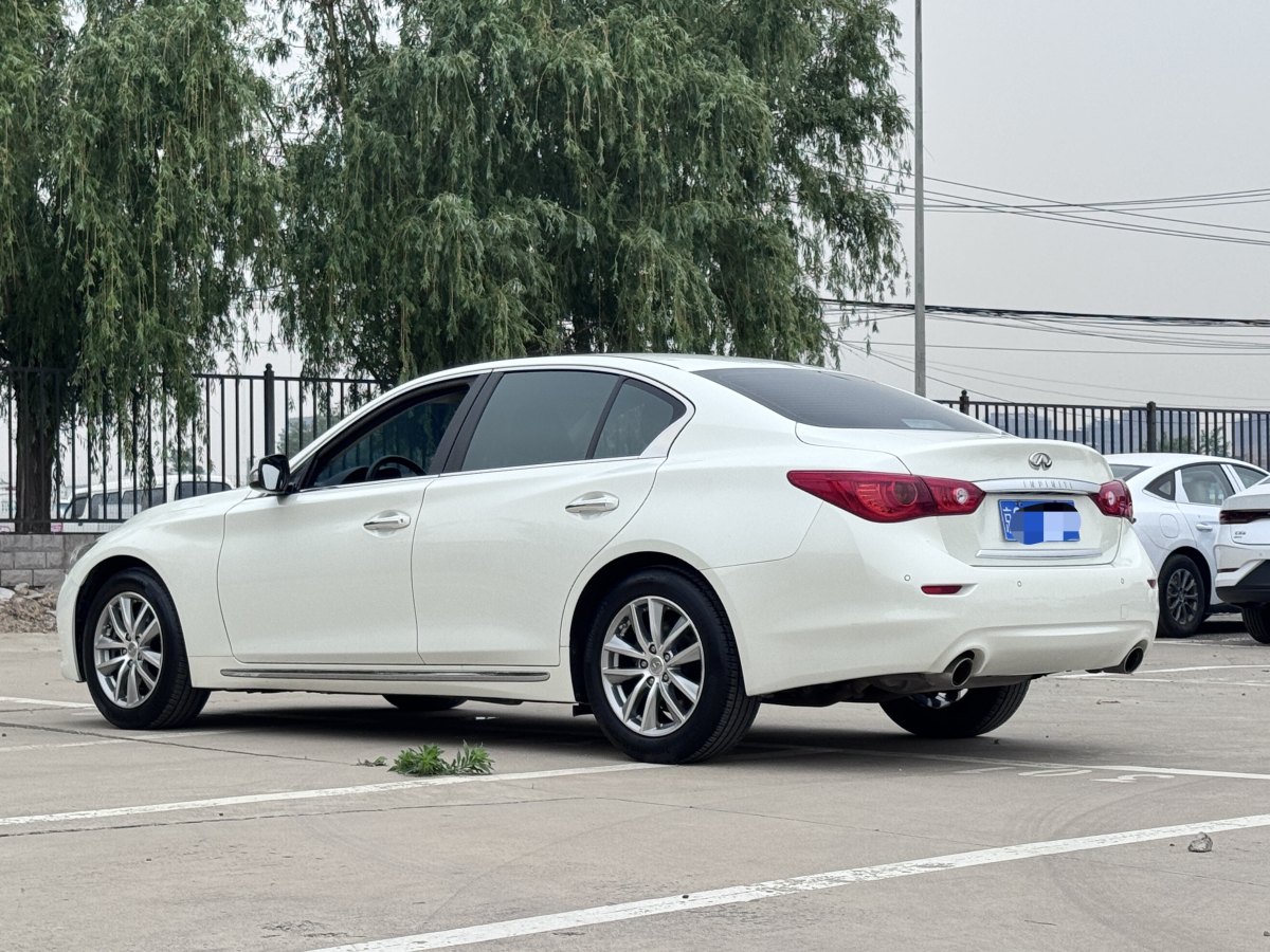 英菲尼迪 Q50L  2015款 2.0T 舒適版圖片