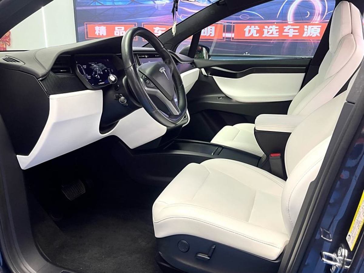 特斯拉 Model X  2017款 Model X 100D 長(zhǎng)續(xù)航版圖片