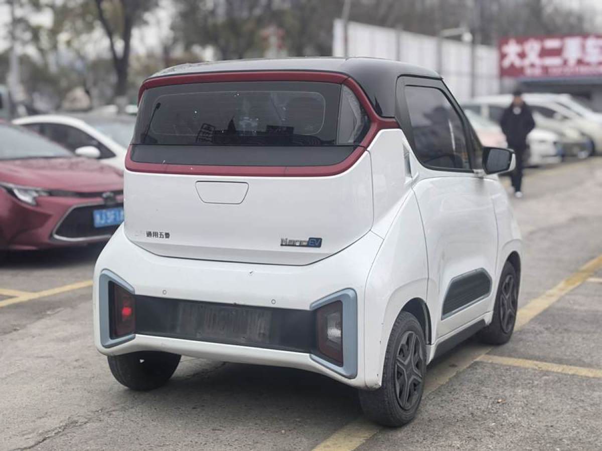 五菱 五菱NanoEV  2022款 樂享款圖片