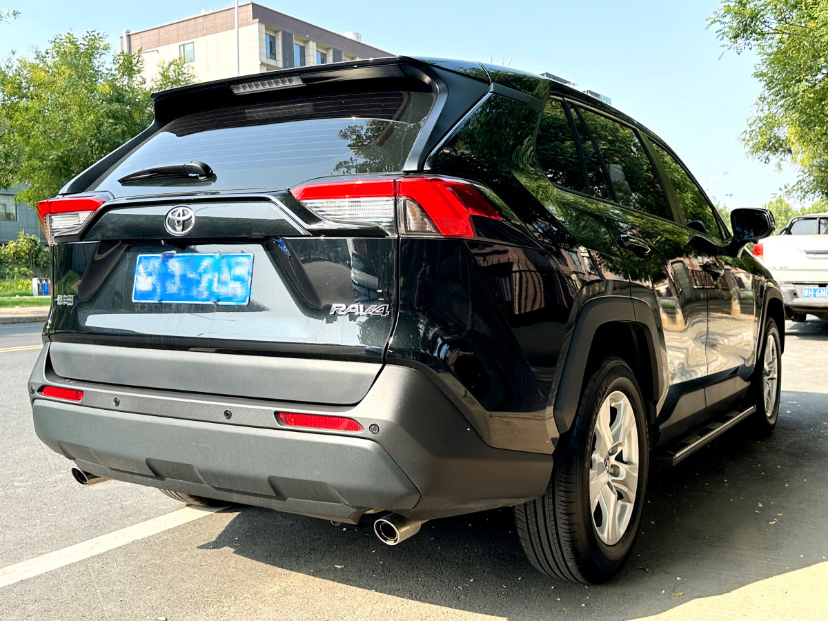 丰田 RAV4  2018款 荣放 2.0L CVT两驱都市版图片