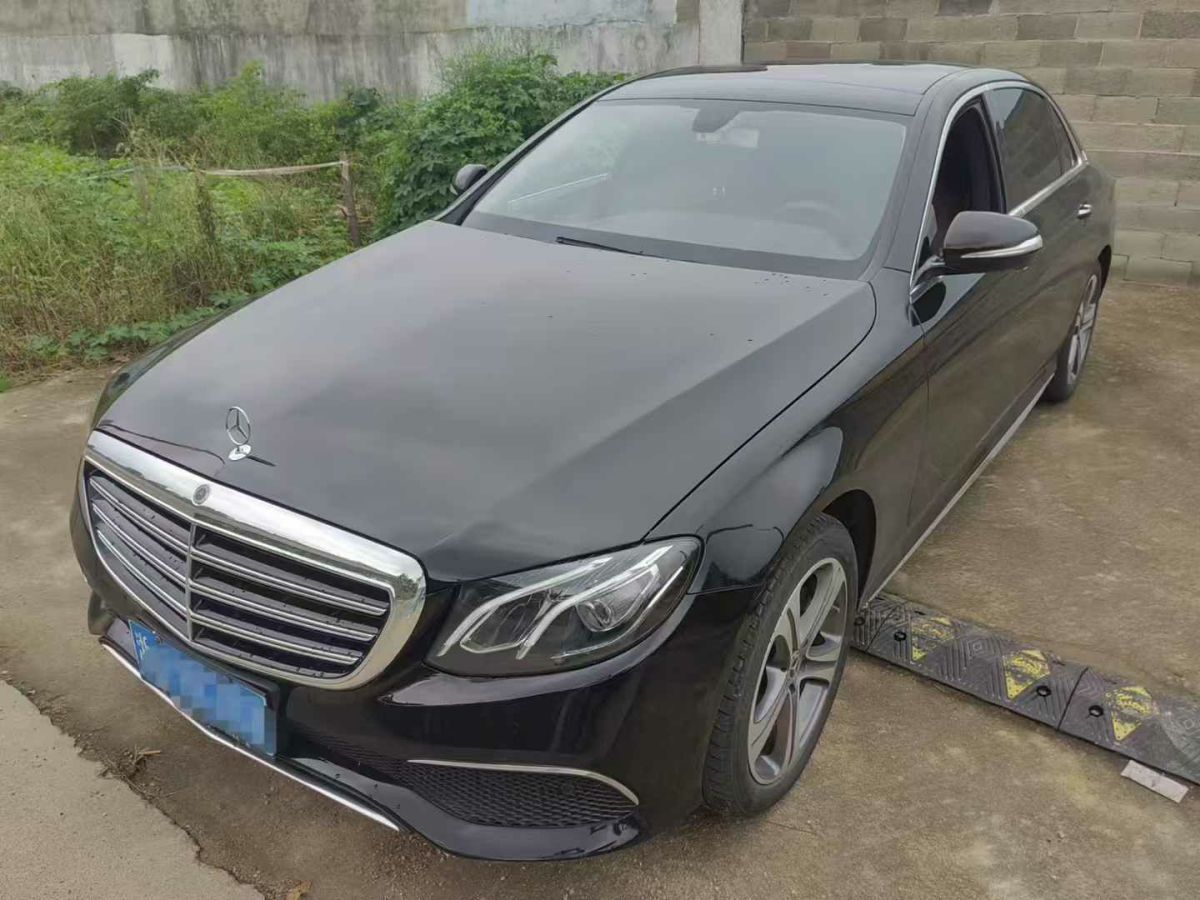 奔馳 奔馳A級  2019款  A 220 L 4MATIC 運動轎車圖片