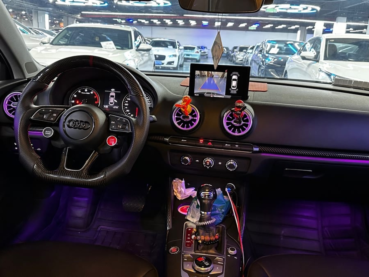 奧迪 奧迪A3  2018款 30周年年型 Limousine 35 TFSI 時尚型圖片