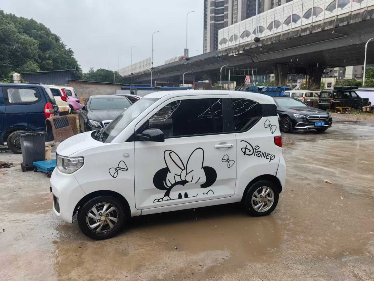五菱 五菱宏光V  2021款 1.5L勁取版封窗車LAR圖片