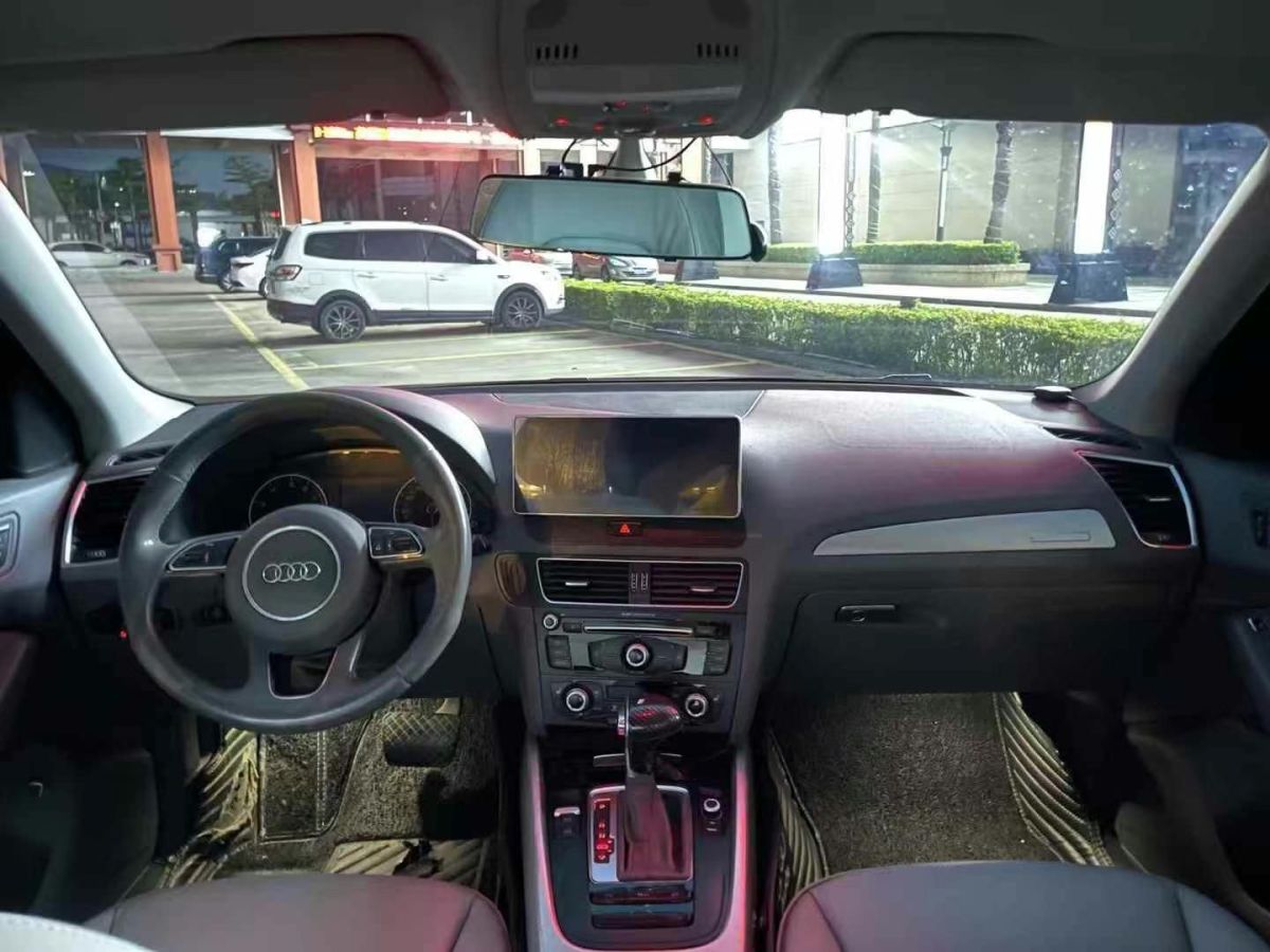 奧迪 奧迪Q5  2013款 Q5 3.0TFSI 45TFSI Quattro 運(yùn)動(dòng)型圖片