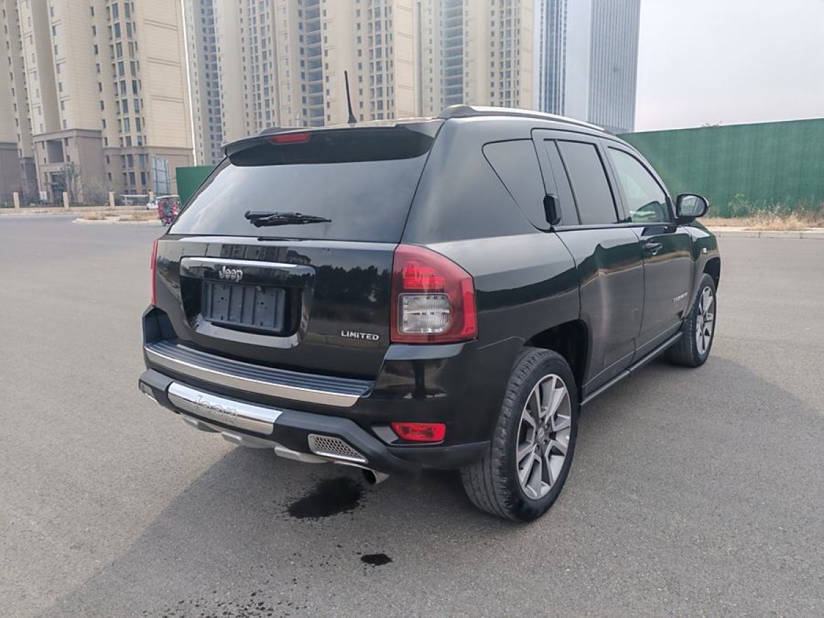 Jeep 指南者  2014款 2.0L 兩驅(qū)豪華版圖片