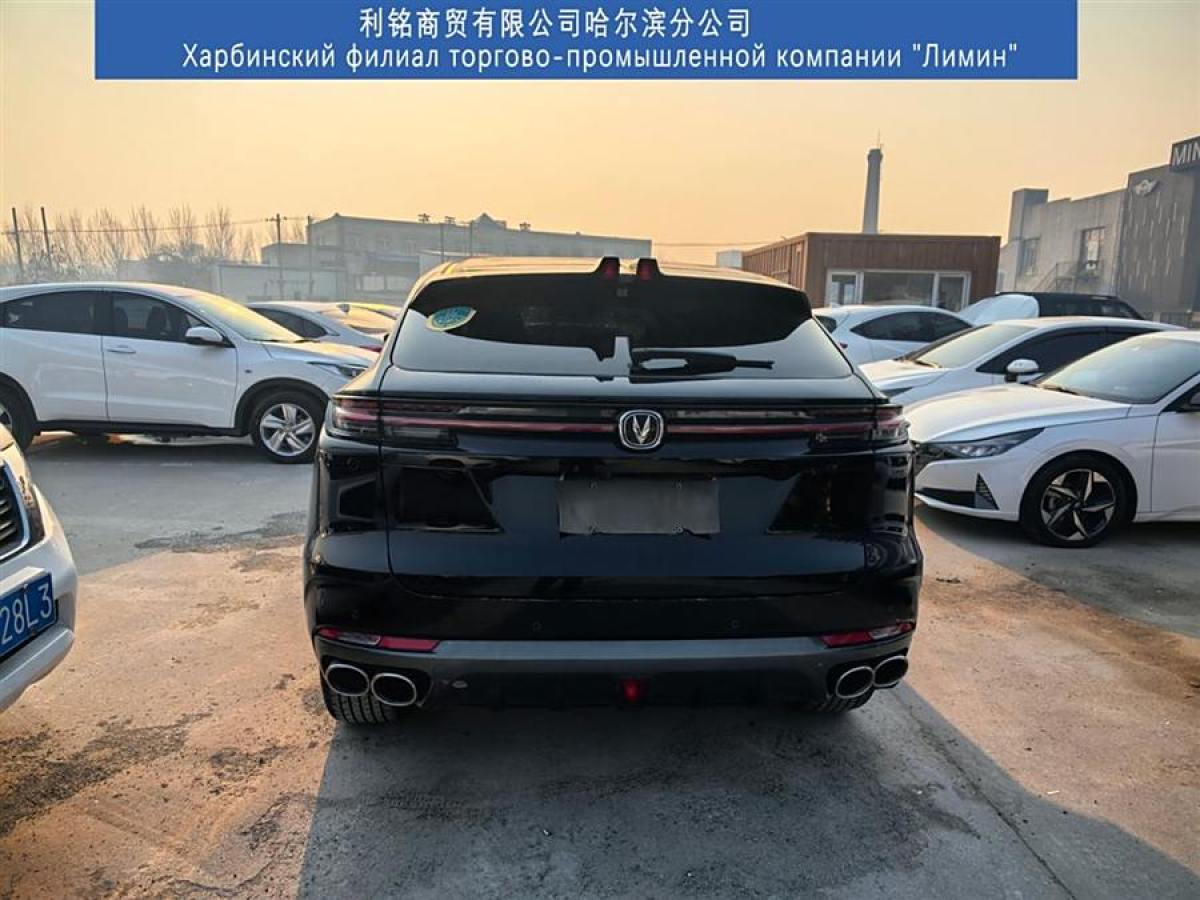 長(zhǎng)安 長(zhǎng)安UNI-K  2021款 2.0T 全輪驅(qū)動(dòng)尊貴型圖片