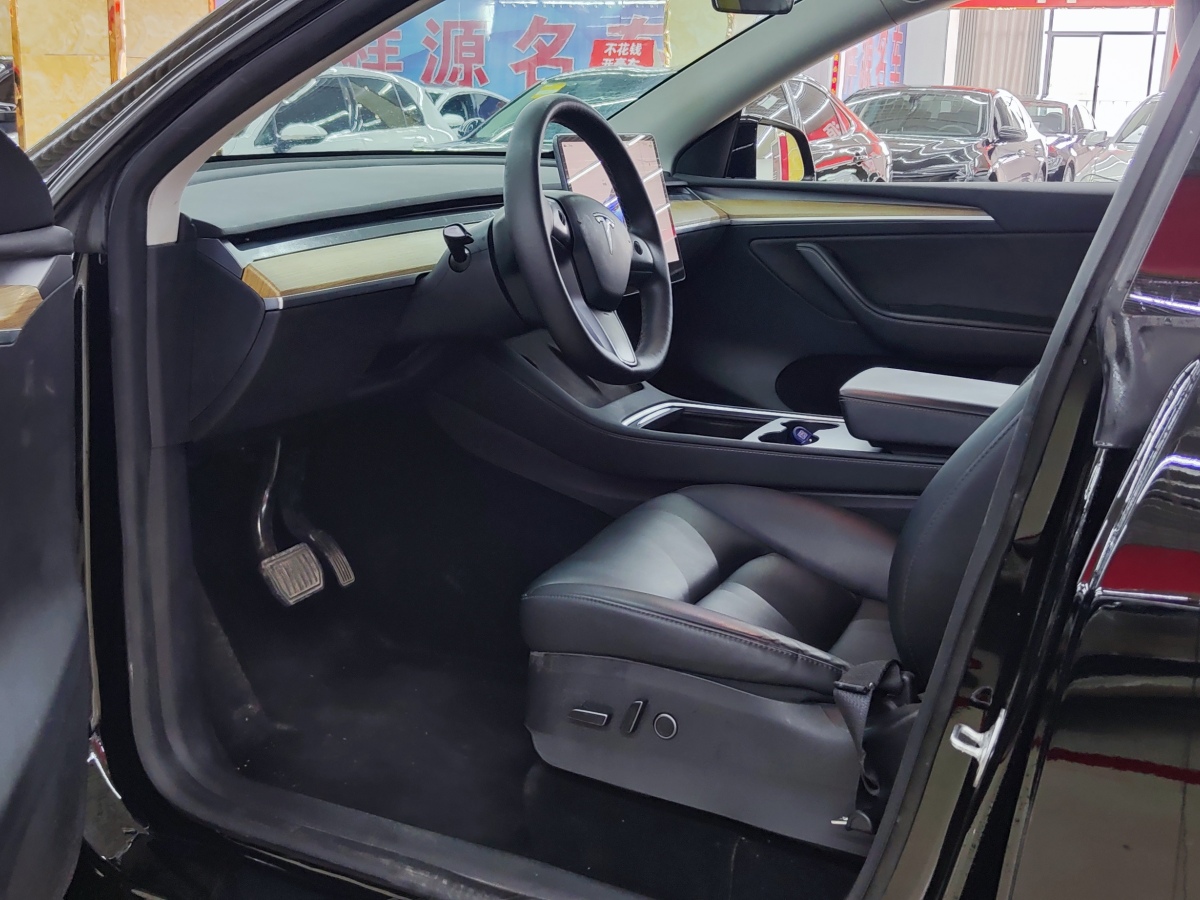 特斯拉 Model Y  2022款 后轮驱动版图片