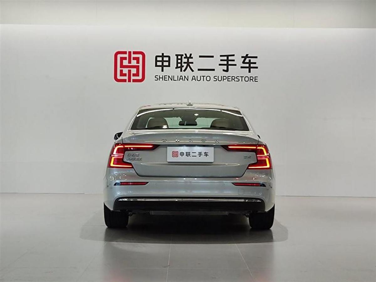 沃爾沃 V60  2023款 B4 智逸豪華版圖片