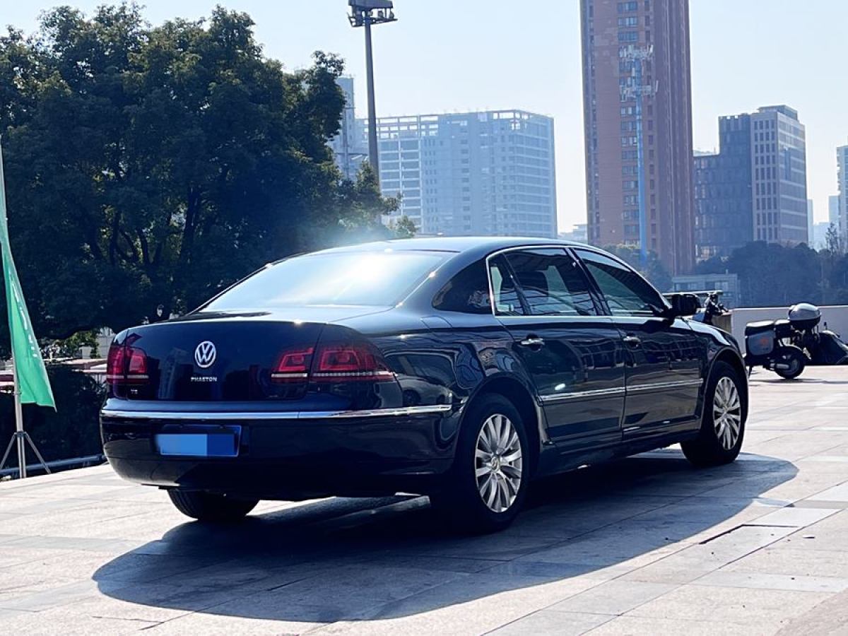 大眾 輝騰  2012款 3.0L 商務(wù)型圖片