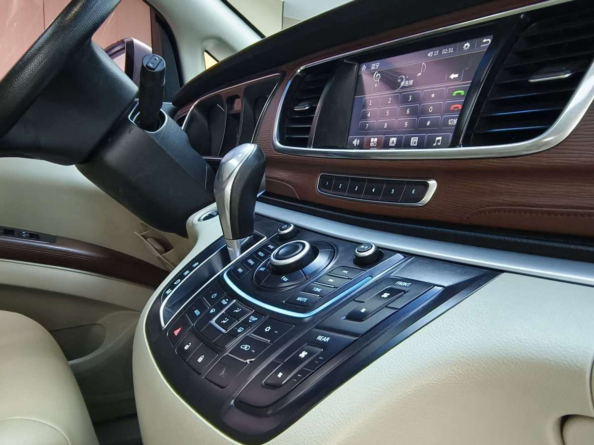 別克 GL8  2014款 2.4L CT豪華商務舒適版圖片
