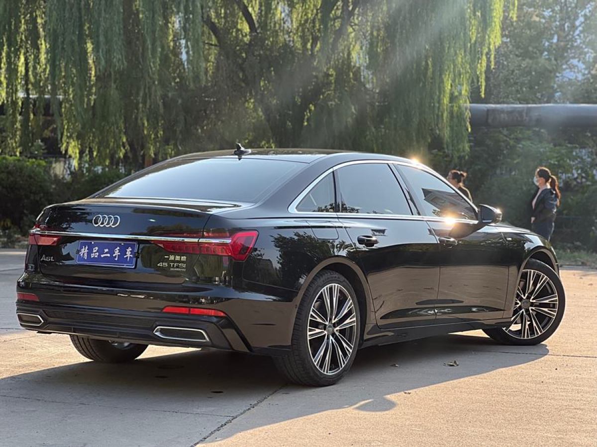 奧迪 奧迪A6L  2019款 45 TFSI quattro 臻選動(dòng)感型圖片