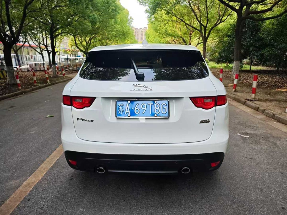 捷豹 XE  2019款 2.0T 300PS 四驅(qū)Landmark Edition圖片