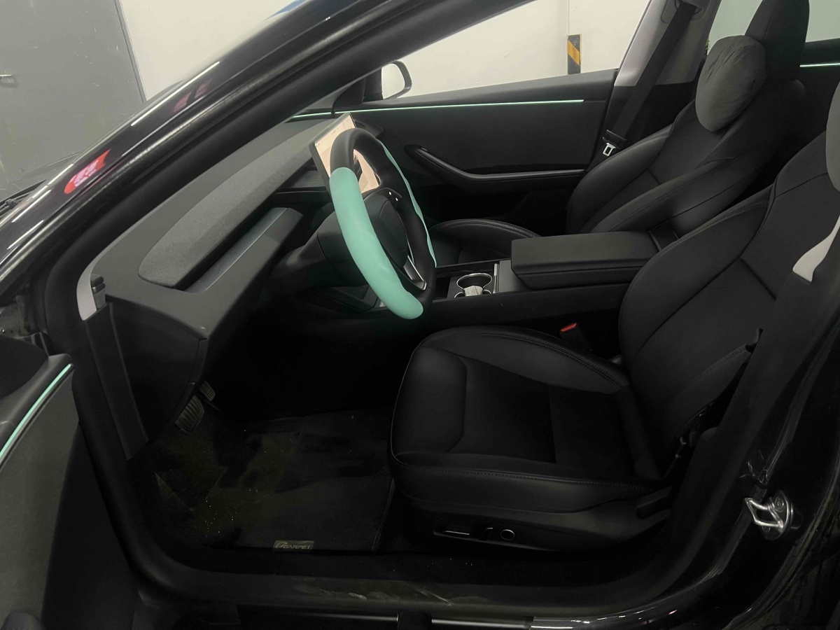 特斯拉 Model 3  2025款 后輪驅(qū)動(dòng)版圖片