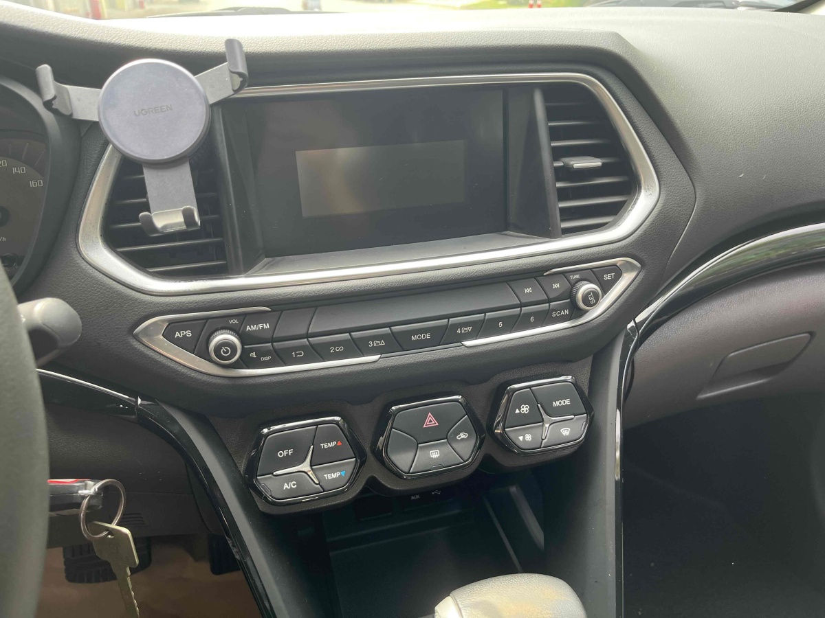 廣汽傳祺 GS4  2015款 200T G-DCT舒適版圖片