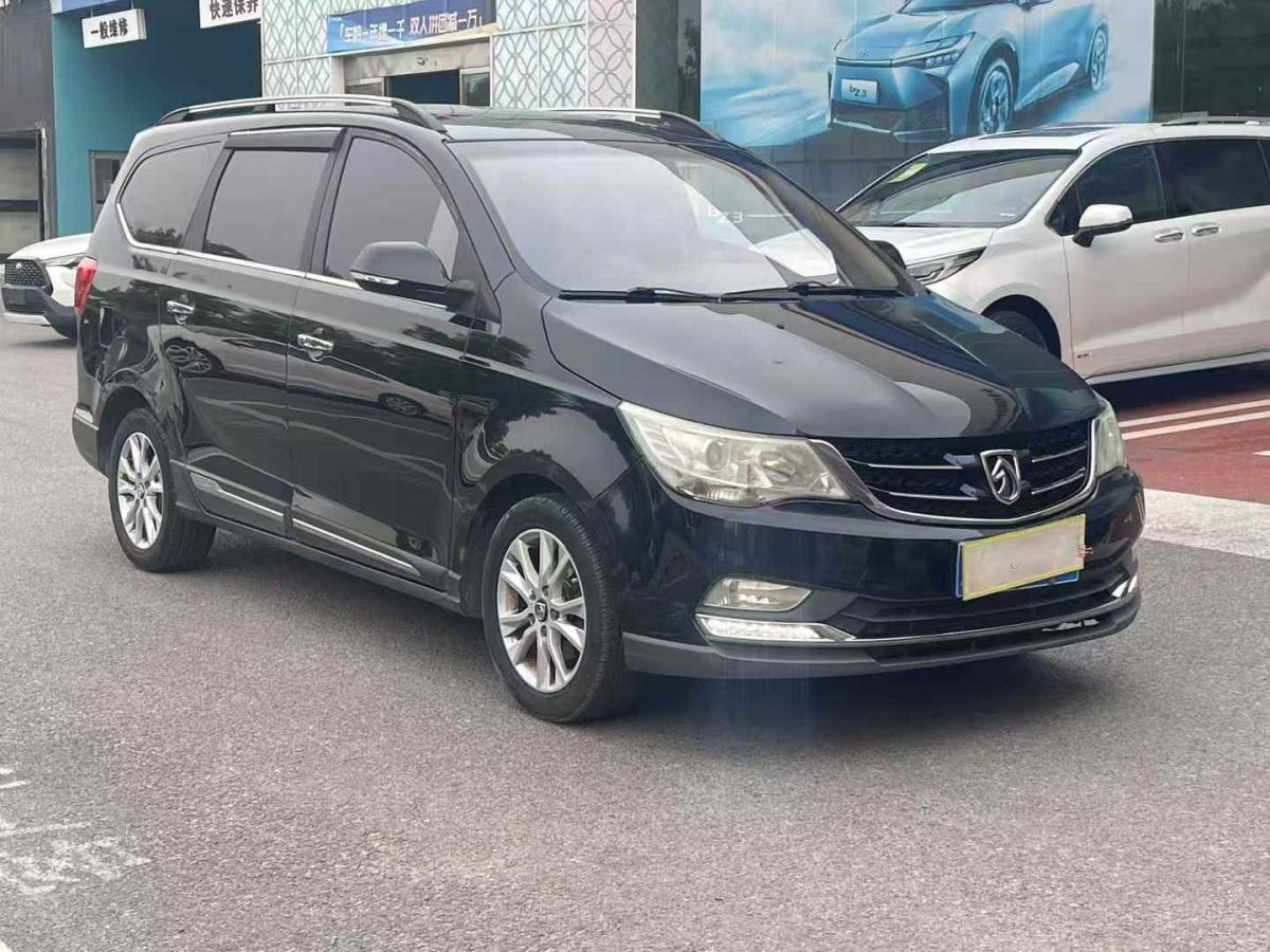寶駿 730  2017款 1.5T 手動尊享型 7座圖片