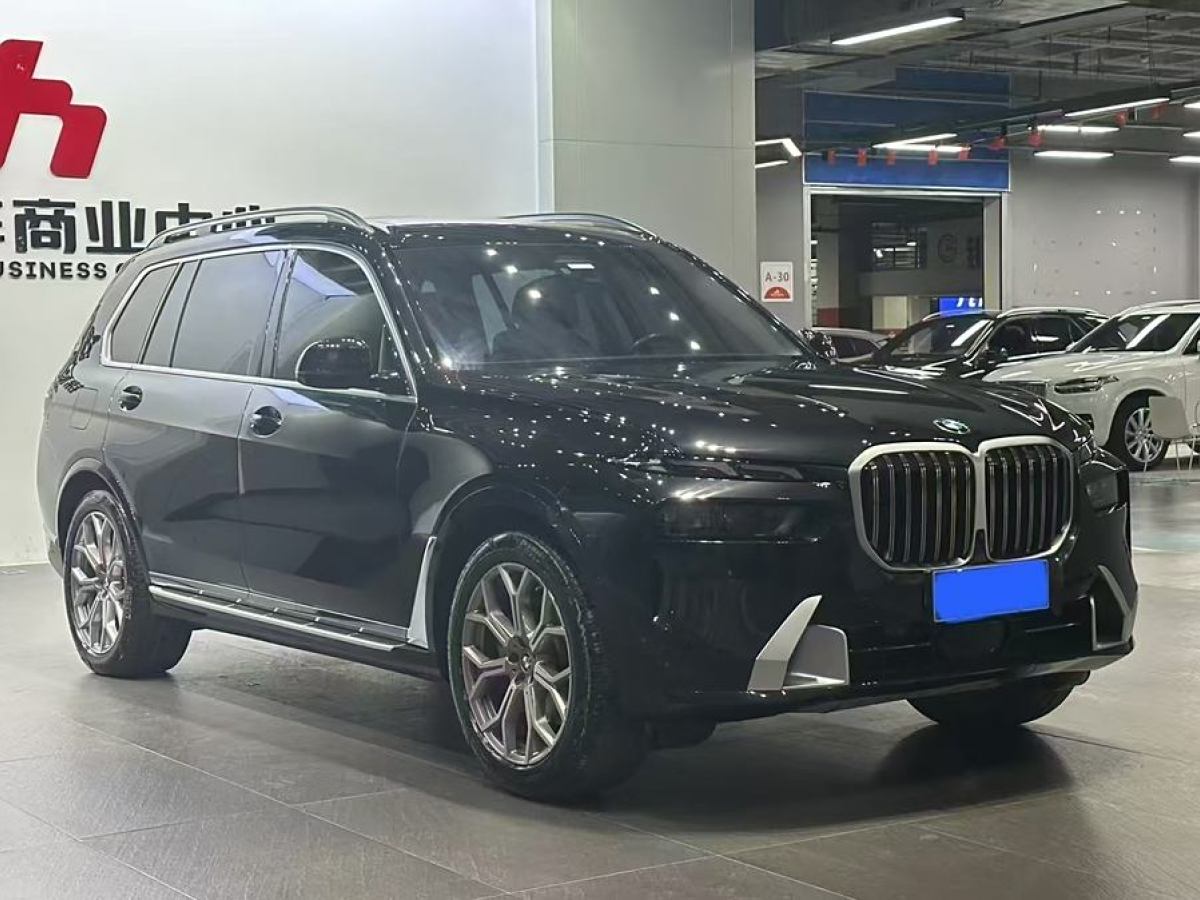 寶馬 寶馬X7  2023款 xDrive40i 領(lǐng)先型豪華套裝圖片