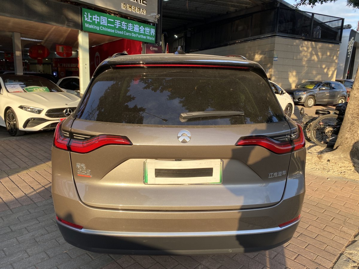 蔚來 ES8  2020款 415KM 基準(zhǔn)版 六座版圖片