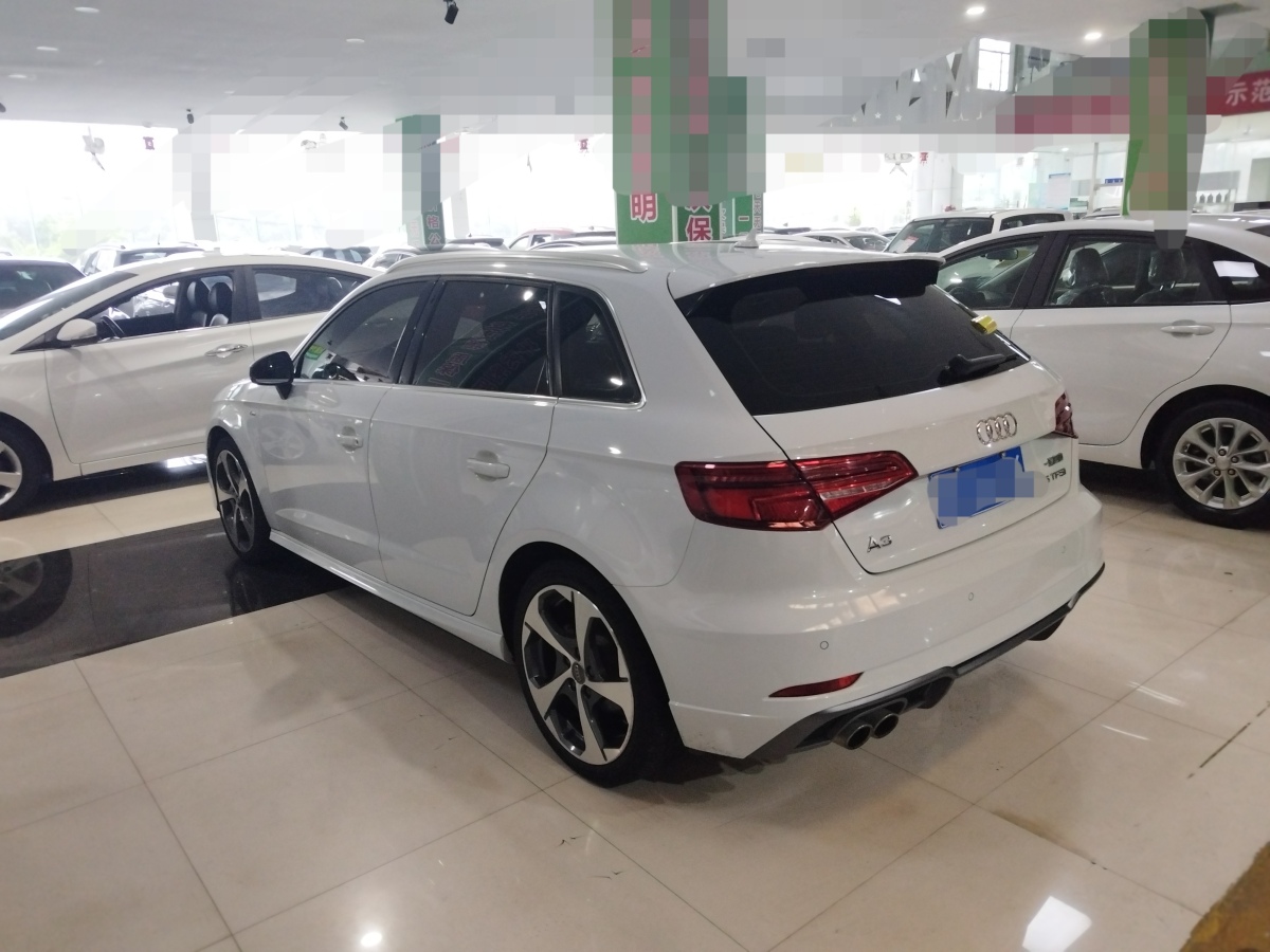 奧迪 奧迪A3  2018款 30周年年型 Sportback 35 TFSI 運(yùn)動(dòng)型圖片