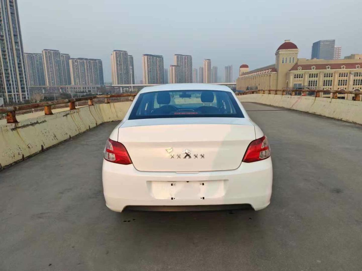 標(biāo)致 301  2014款 1.6L 手動豪華版圖片