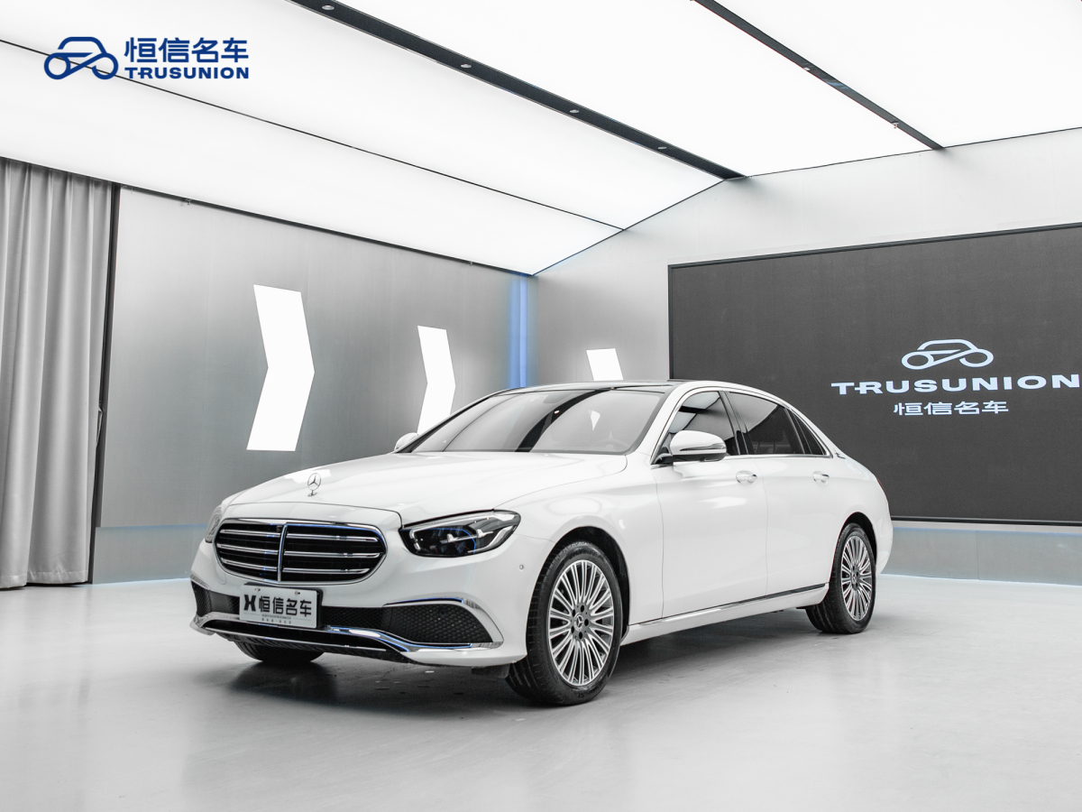 奔馳 奔馳E級  2022款 改款 E 300 L 時尚型圖片