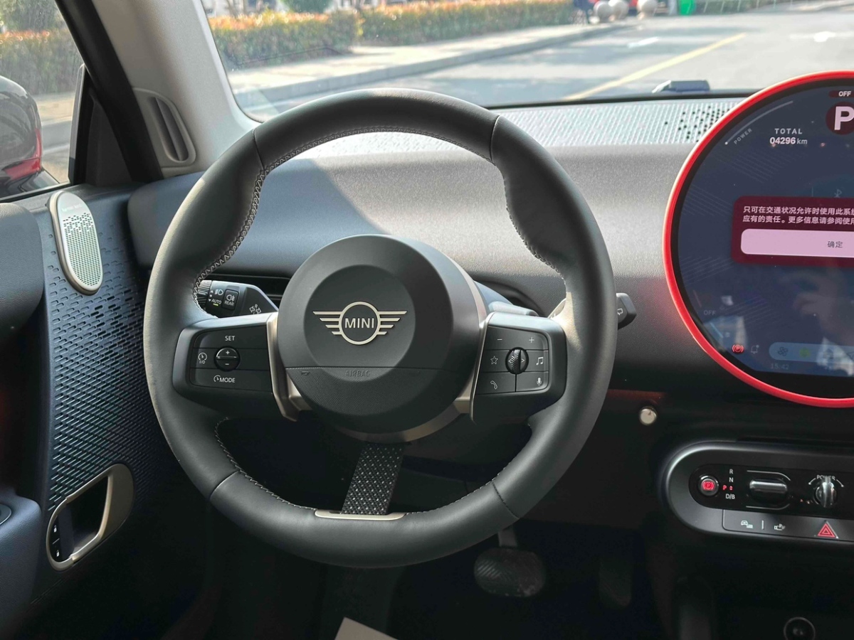 MINI 電動MINI COOPER  2025款 456km COOPER E 經典派圖片