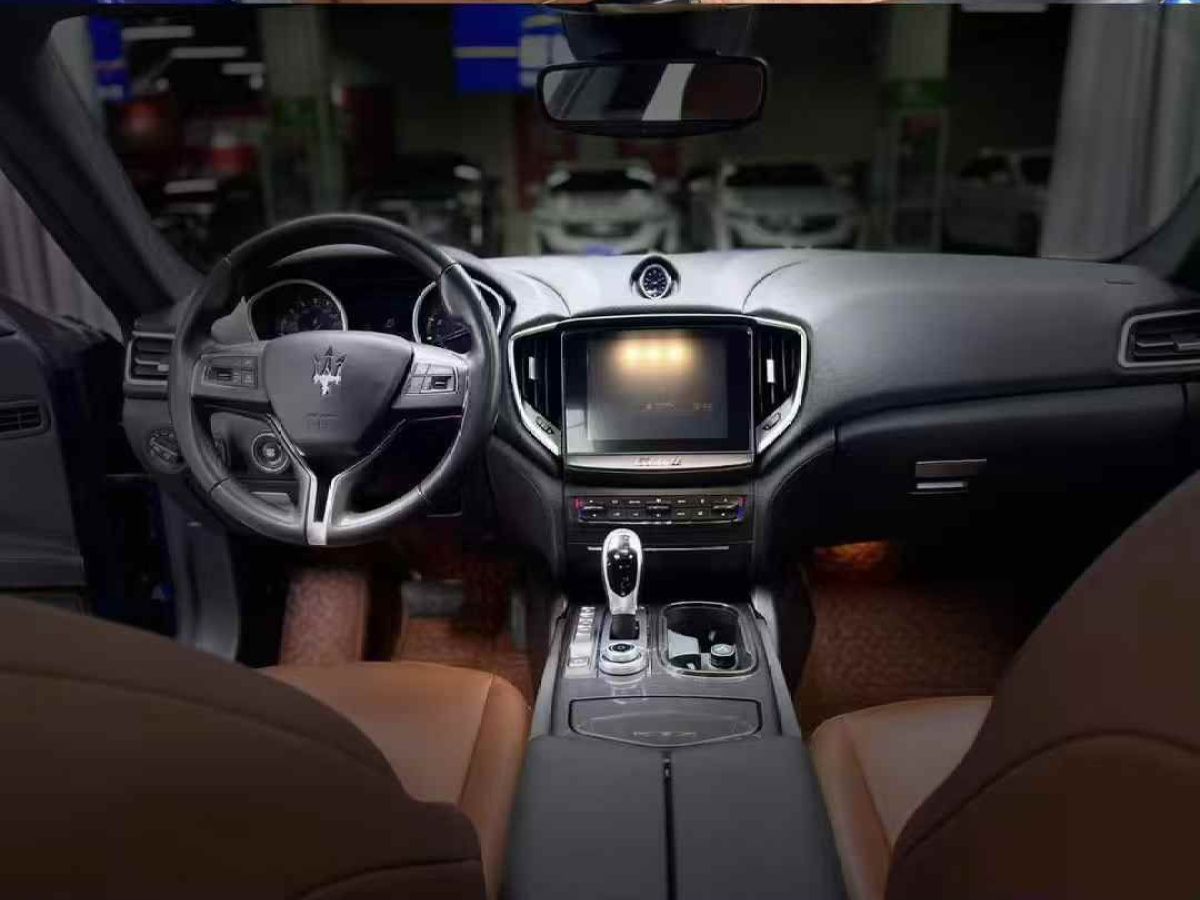 瑪莎拉蒂 Ghibli  2017款 3.0T 標(biāo)準(zhǔn)版圖片