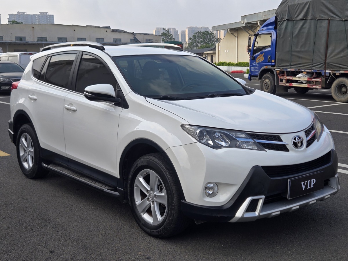 豐田 RAV4  2018款 榮放 2.0L CVT兩驅(qū)都市版圖片