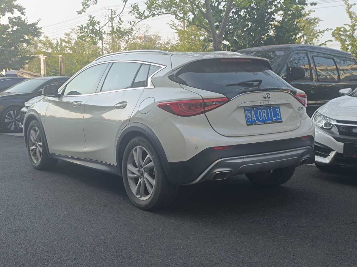 英菲尼迪 QX30  2017款 1.6T 两驱时尚版图片