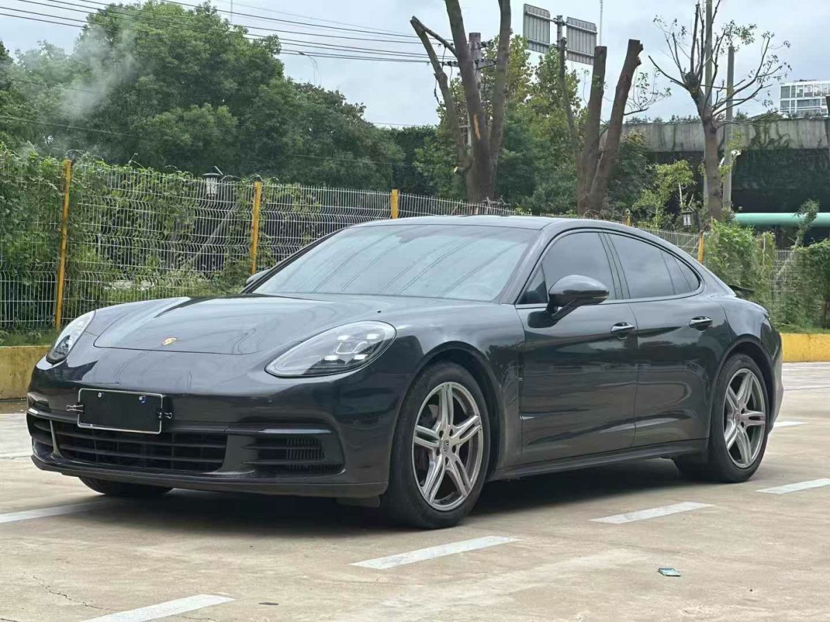 2020年8月保時捷 Panamera 