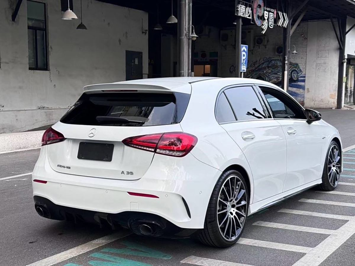 奔馳 奔馳A級AMG  2022款 AMG A 35 4MATIC圖片