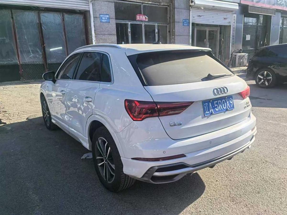 奧迪 奧迪Q3  2019款  35 TFSI 進(jìn)取動感型圖片