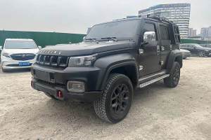 BJ40 北京 2.0D 自動四驅(qū)刀鋒英雄版?zhèn)b客型