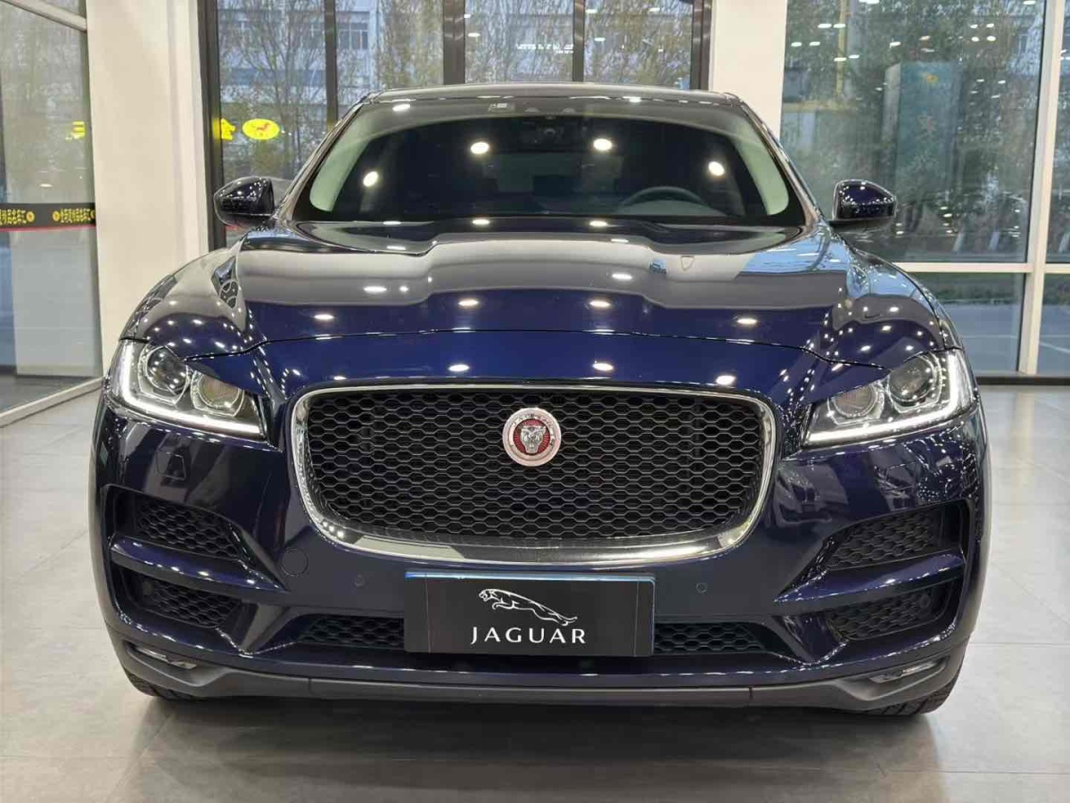 捷豹 F-PACE  2019款 2.0T 四驅(qū)都市尊享版圖片