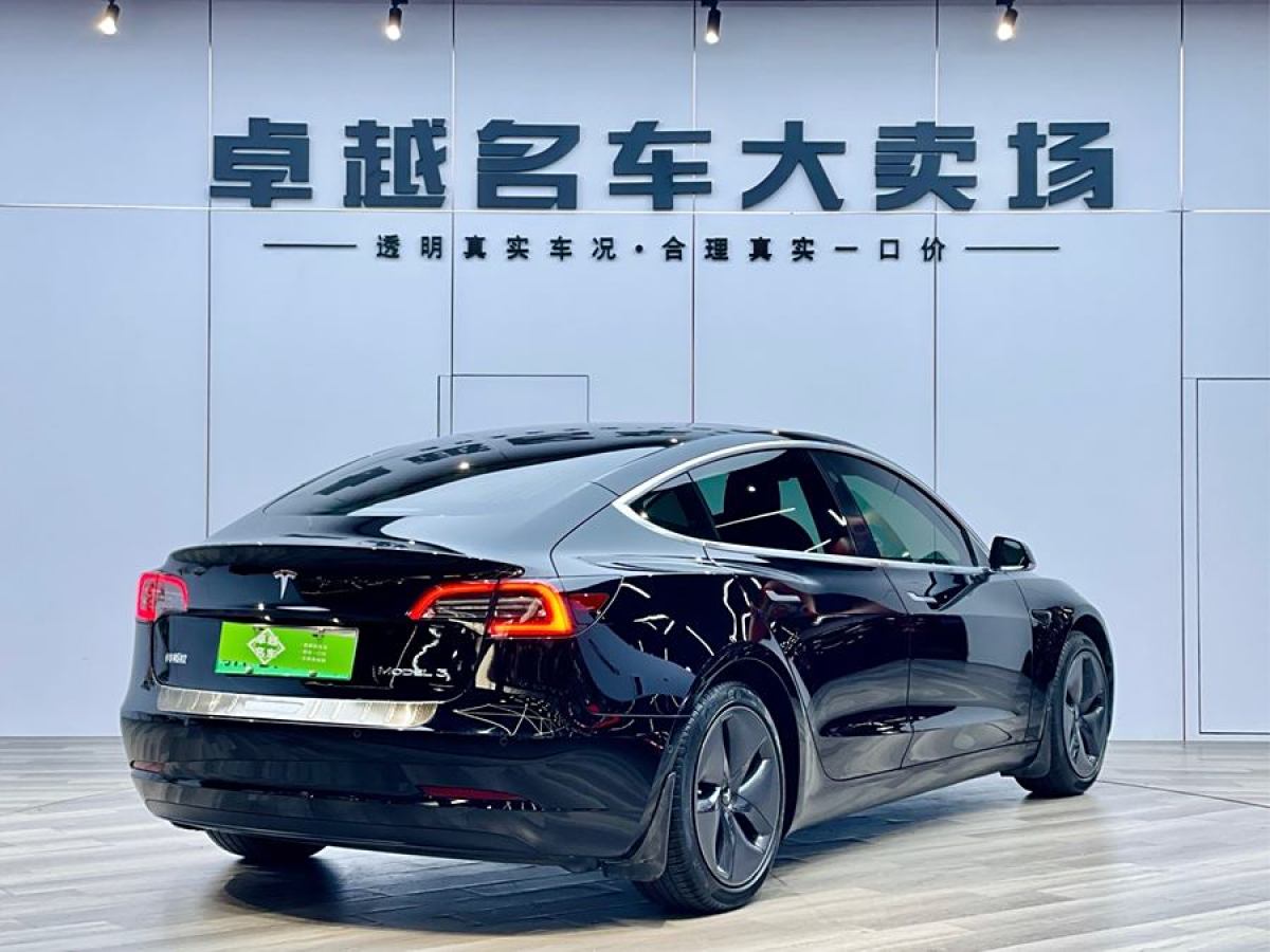 特斯拉 Model 3  2020款 改款 標(biāo)準(zhǔn)續(xù)航后驅(qū)升級(jí)版圖片