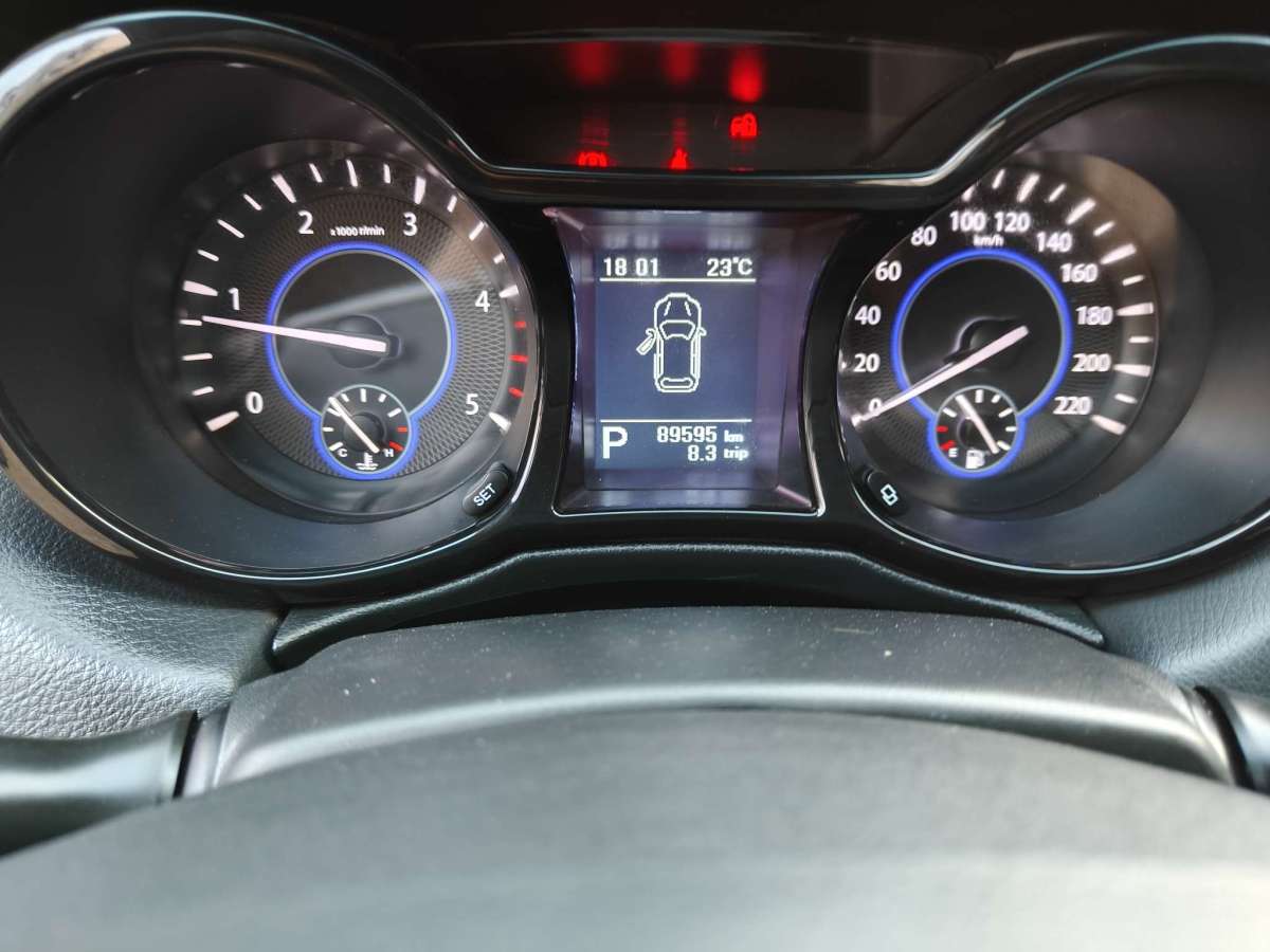 驭胜 S350  2016款 2.4T 自动两驱柴油豪华版5座图片