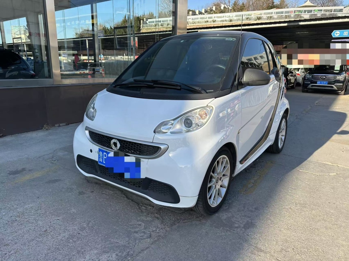 smart fortwo  2013款 1.0 MHD 硬頂冰炫特別版圖片