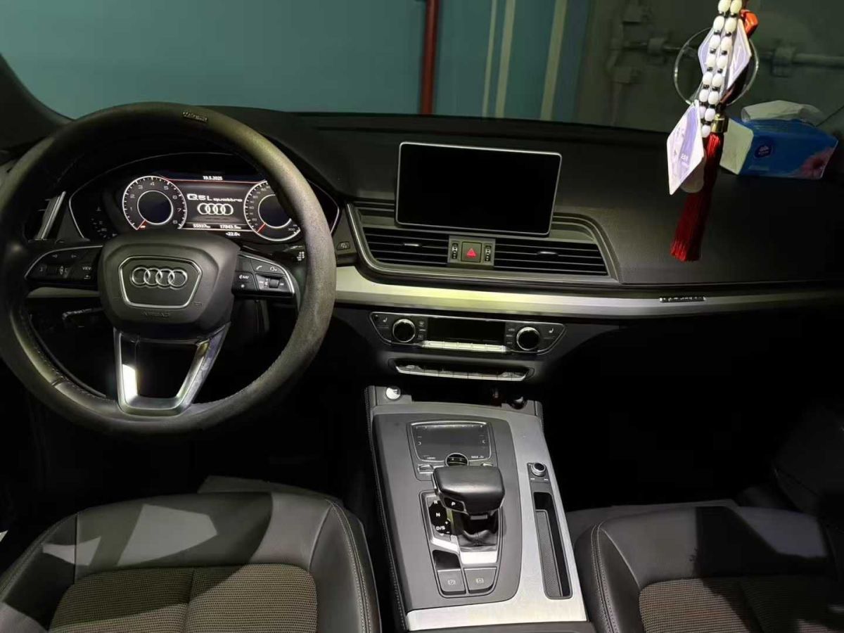 奧迪 奧迪Q3  2019款  35 TFSI 時尚動感型圖片