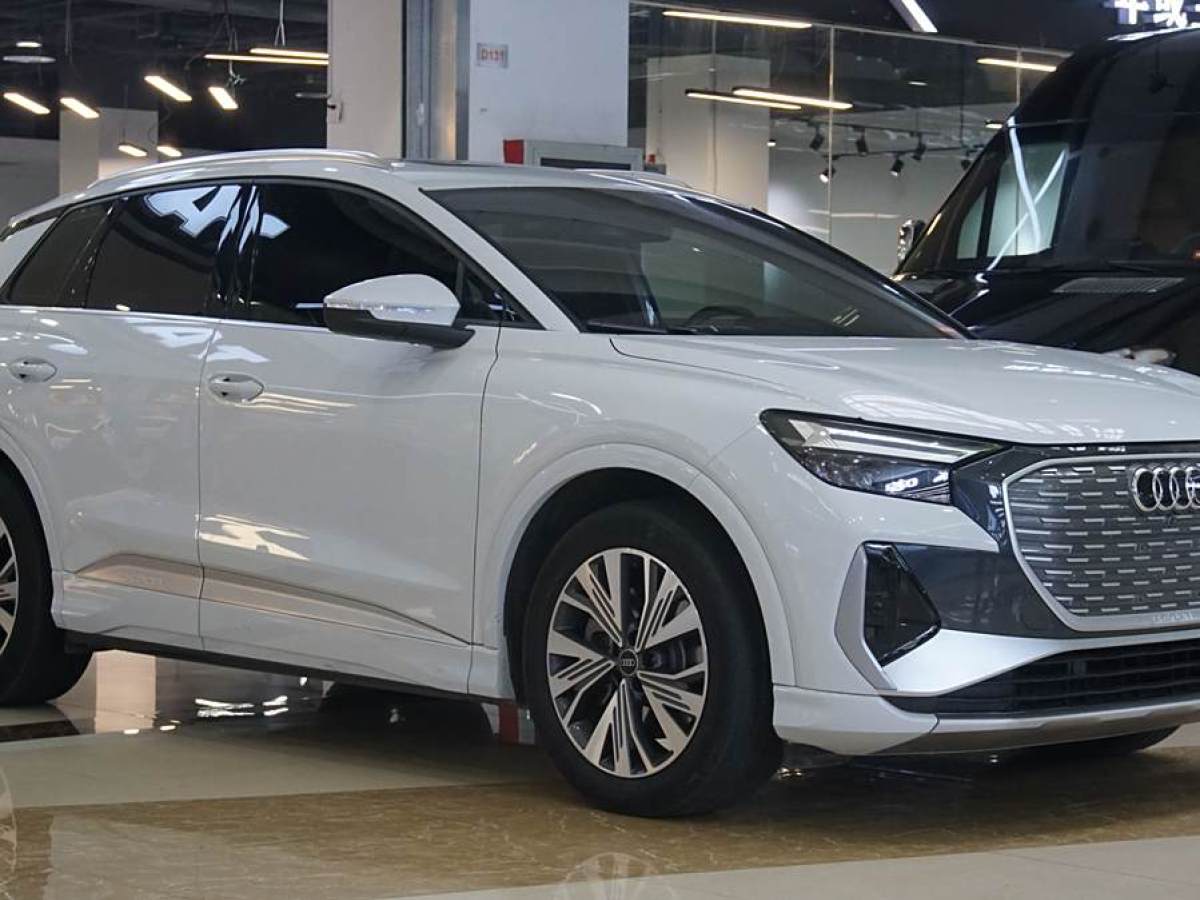 奧迪 奧迪Q4 e-tron  2022款 40 e-tron 創(chuàng)行版圖片