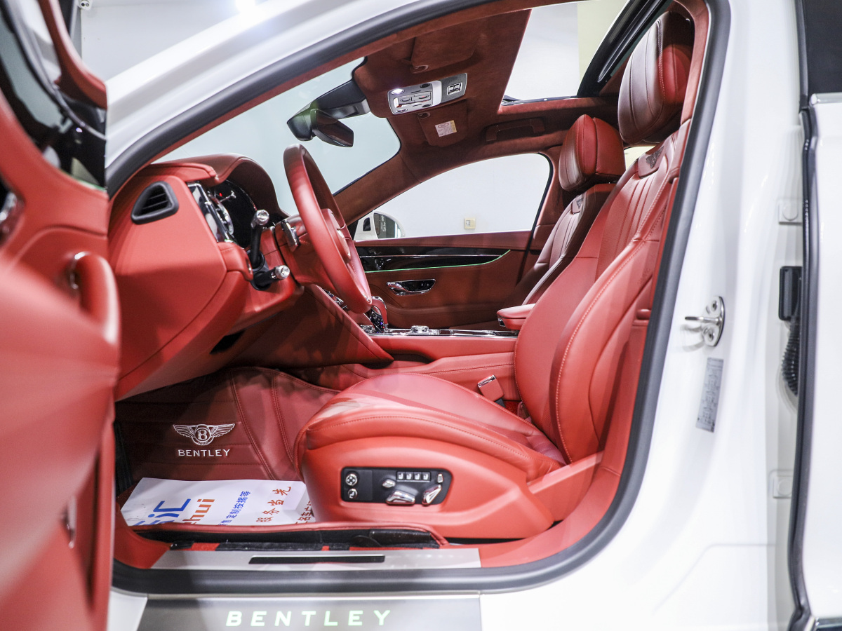 2021年4月宾利 飞驰  2016款 6.0T W12 标准版