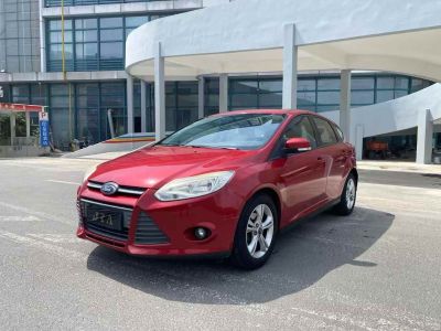 2013年1月 福特 福克斯 三廂經(jīng)典 1.8L 自動(dòng)基本型圖片