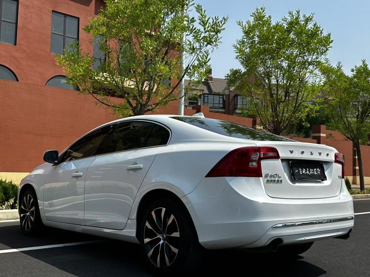 沃爾沃 S60  2014款 2.0T T5 個性運動版(改款)圖片