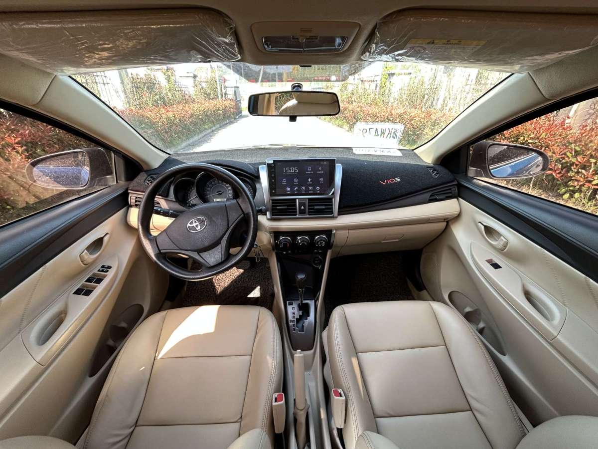 2014年10月丰田 威驰  2014款 1.5L 自动智臻版
