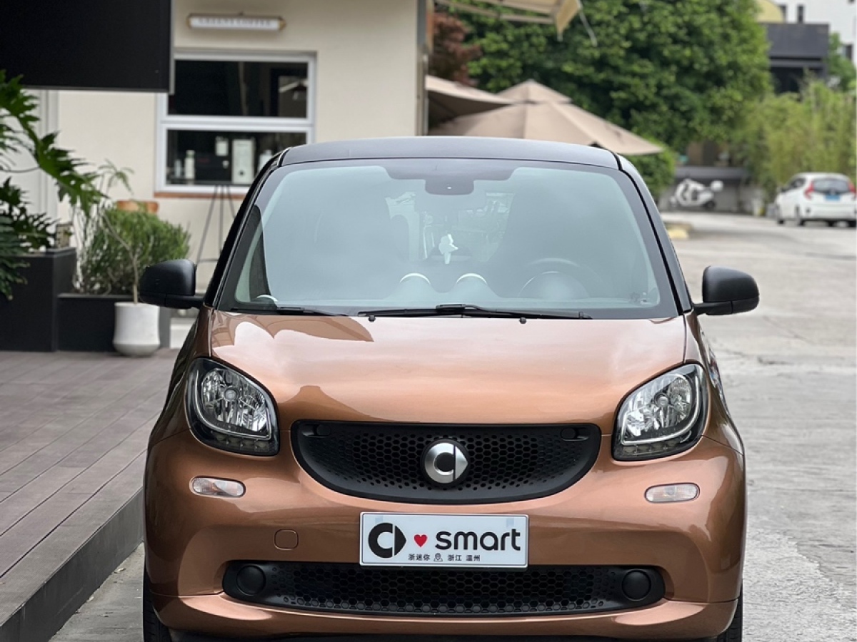 2017年1月smart fortwo  2015款 1.0L 52千瓦硬頂靈動版