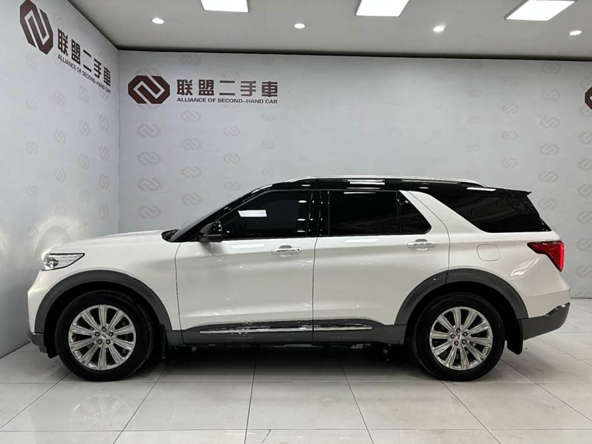 福特 探險(xiǎn)者  2023款 EcoBoost 285 四驅(qū)鈦金版 6座圖片