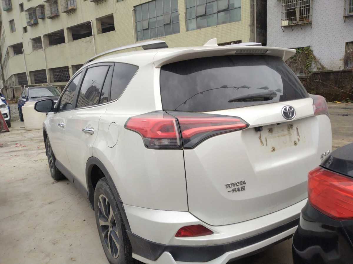 豐田 RAV4  2018款 榮放 2.0L CVT兩驅(qū)風(fēng)尚版圖片