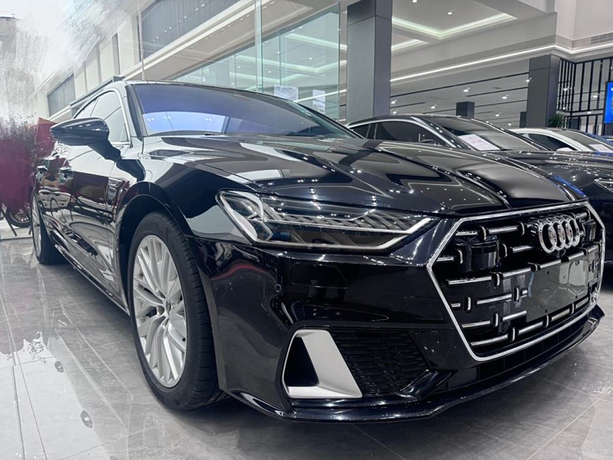 奧迪 奧迪A7L  2022款 45 TFSI S-line 筑夢(mèng)青春版圖片