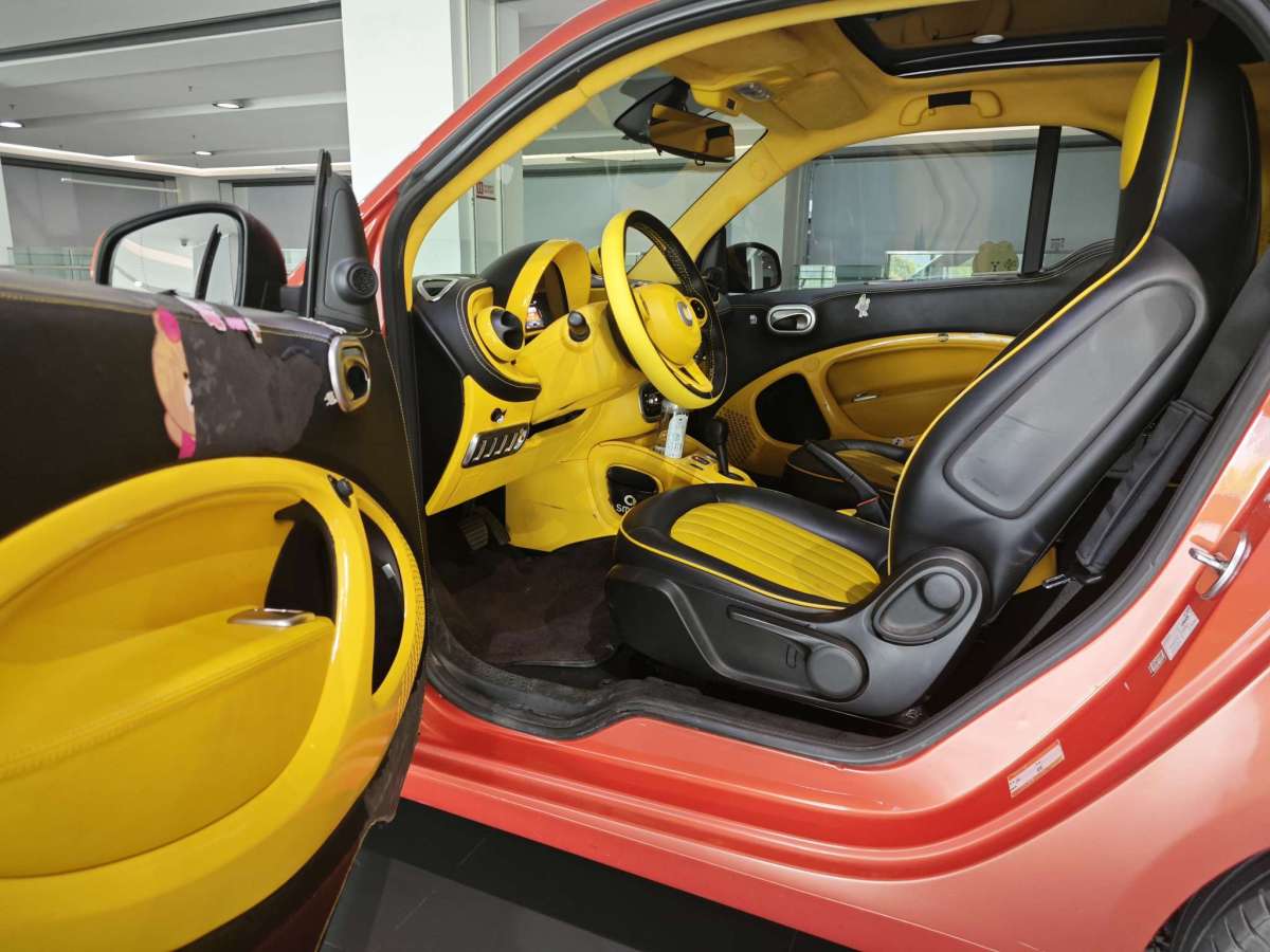 smart fortwo  2015款 1.0L 52千瓦硬顶灵动版图片